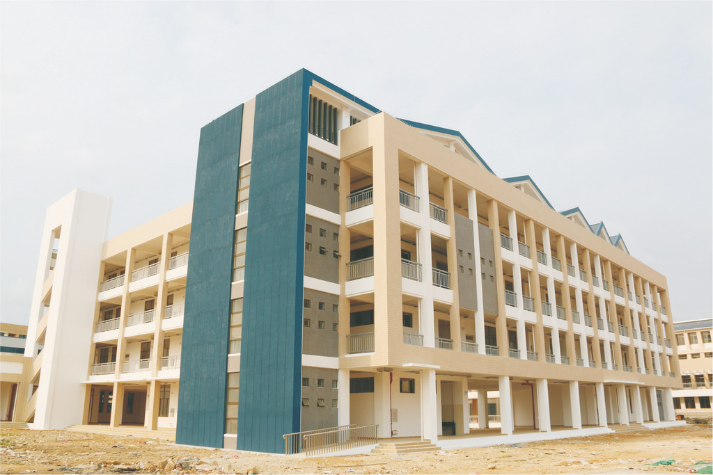 央民族大學附屬中學陵水分校4#、5#樓工程1.jpg
